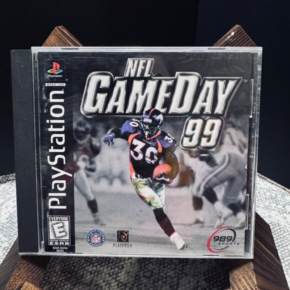 NFL GameDay 99 (Sony PlayStation 1, 1998) - Picture 1 of 3
